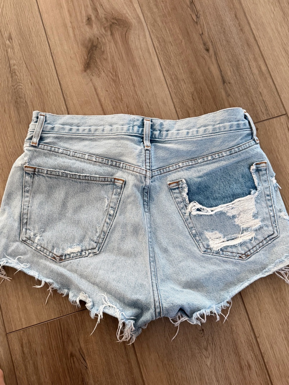 AGOLDE Parker Light Blue Distressed High-Rise Women’s Jeans Shorts - Picture 5 of 8
